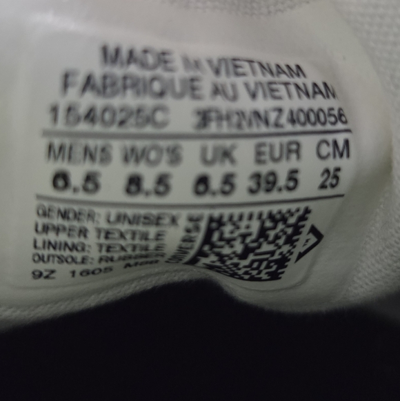 Converse Gray Sneakers - Picture 4 of 5